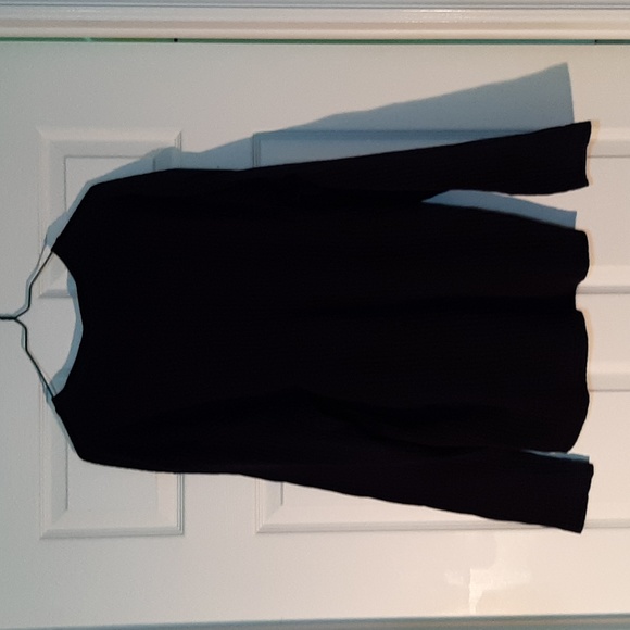 Nevada brand men's sweater. Dark blue, size large. - Picture 2 of 3